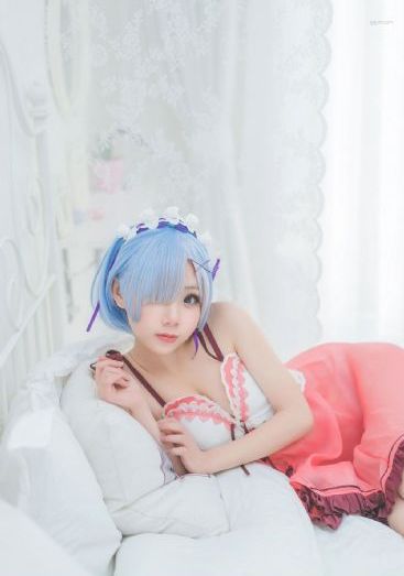 丰满少妇被猛烈进入免费看