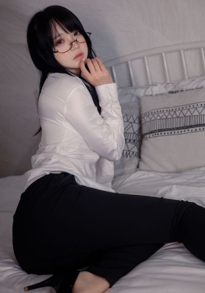 主人白棉袜羞辱vk