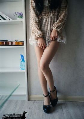 交换工作:漂亮的女性员工