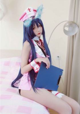 古墓荒斋