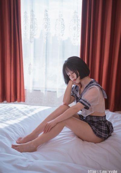 年轻的女教师2完整版