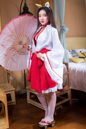 秋霞精品