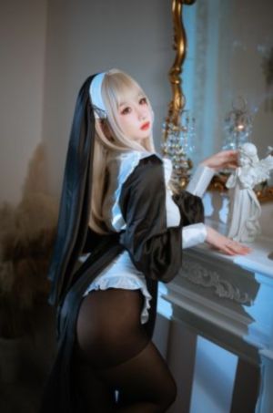 与僧侣交往的色欲之夜