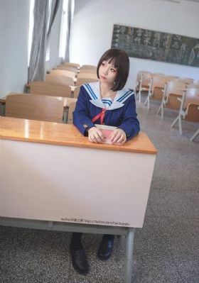 女老师3在线
