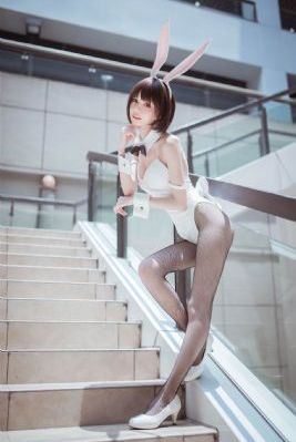漂亮的保母